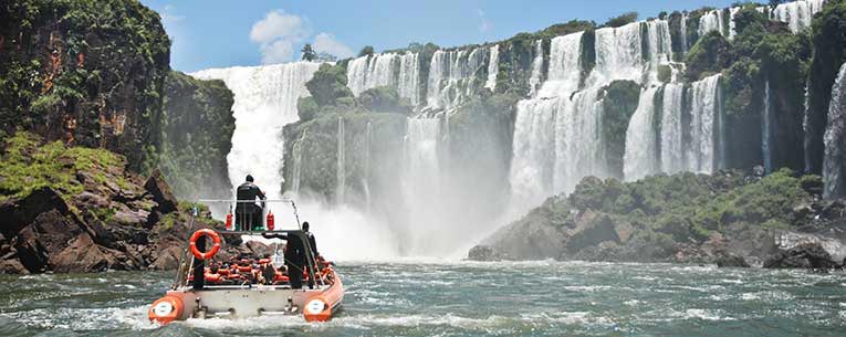 crisis nadar sí mismo Destination Guide: Iguazu Falls | Allianz Global Assistance