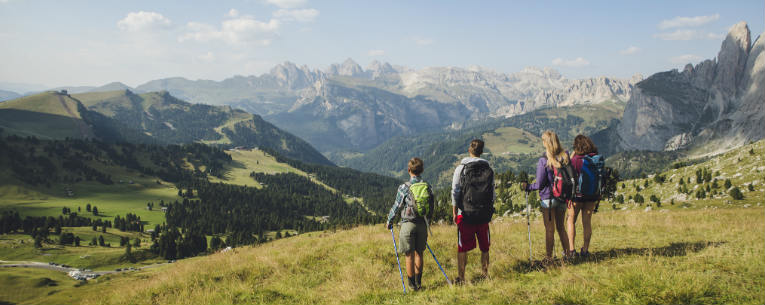 Allianz - hikers