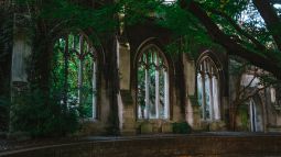 St Dunstan in the East Church Garden