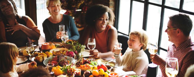 Allianz - thanksgiving dinner with friends and family